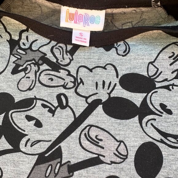 LulaRoe Mickey Mouse Top Black Gray 3/4 Sleeve Baseball Tee Shirt Size S - Picture 5 of 9